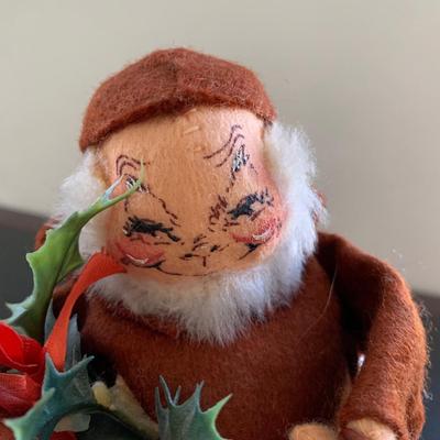 LOT 222 M: Annalee Mobilitee Friar Doll & 2005 Santa Doll