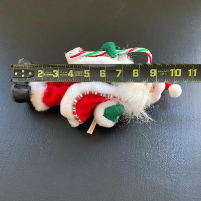 LOT 222 M: Annalee Mobilitee Friar Doll & 2005 Santa Doll