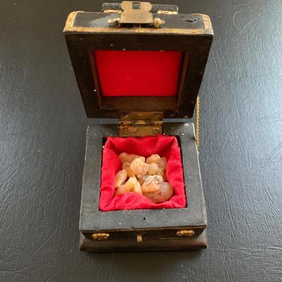 LOT 224 M: 3 Kings Collection Simonetti Fonttanini Resin Figures, Three Kings Gifts Ornaments, The Gifts Of Christmas Display Boxes,...