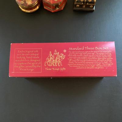 LOT 224 M: 3 Kings Collection Simonetti Fonttanini Resin Figures, Three Kings Gifts Ornaments, The Gifts Of Christmas Display Boxes,...