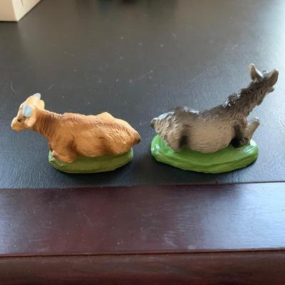 LOT 225 M: Nativity Sets Collection