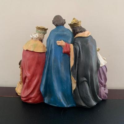 LOT 225 M: Nativity Sets Collection