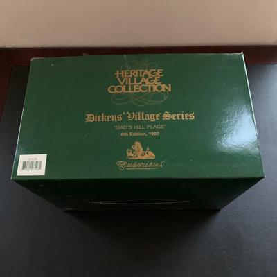 LOT 226 M: Department 56 Ghost Of X'mas Ornament Set & Dickens Village Series "Gad's Hill Place"