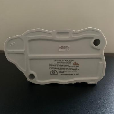 LOT 226 M: Department 56 Ghost Of X'mas Ornament Set & Dickens Village Series "Gad's Hill Place"