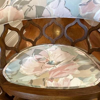 Beautiful Barrel Style Lounge or Reading Chair