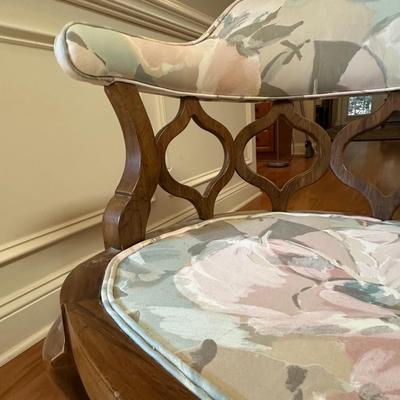 Beautiful Barrel Style Lounge or Reading Chair