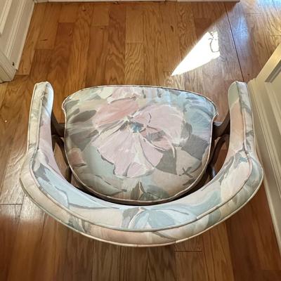 Beautiful Barrel Style Lounge or Reading Chair