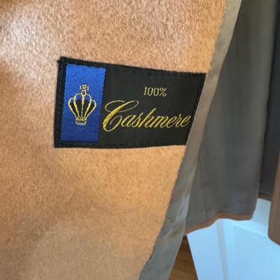 438 Vintage 100% Cashmere Coat Size Small