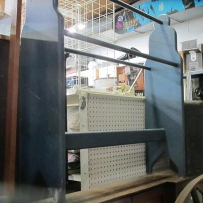 Wooden Quilt Rack