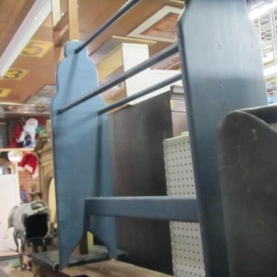 Wooden Quilt Rack