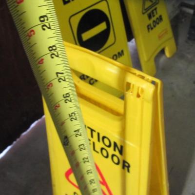 Floor Stands Wet Floor No Entry