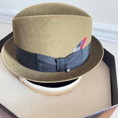 445 Vintage KNOX Fedora Hat with Original Box