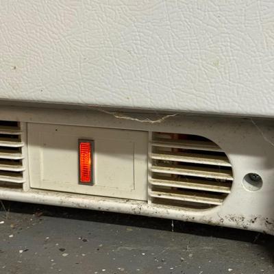 Frigidaire Commercial Freezer (B4-HS)