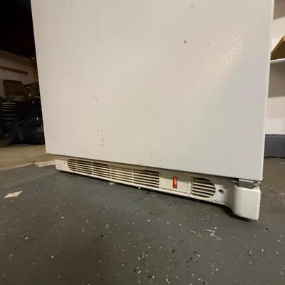 Frigidaire Commercial Freezer (B4-HS)