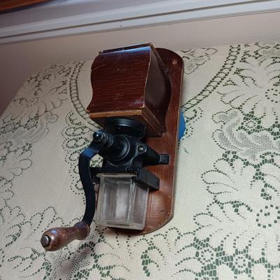 VINTAGE WALL HUNG COFFEE GRINDER