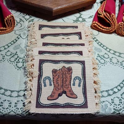 WESTERN THEME DINNER TABLE ITEMS