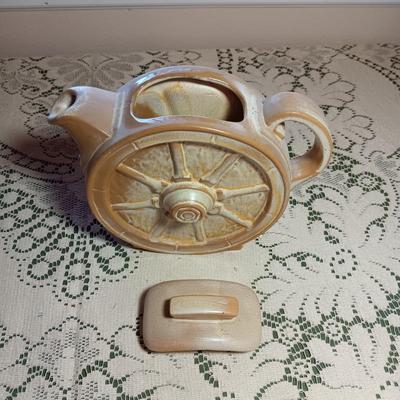 FRANKOMA 94T TEAPOT WITH CREAM AND SUGAR SET