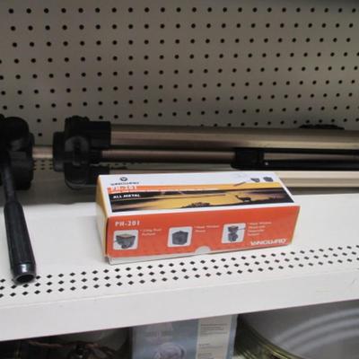 Vivitar V-2800GX Tripod & Vanguard PH-201 Mount
