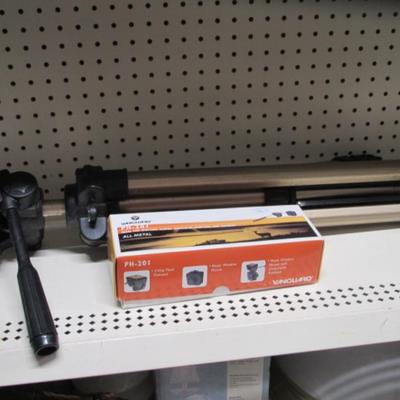 Vivitar V-2800GX Tripod & Vanguard PH-201 Mount