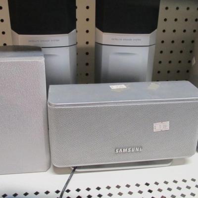 Samsung Aiwa Model SX-S80 Phillips Onkyo Model D-30Speakers
