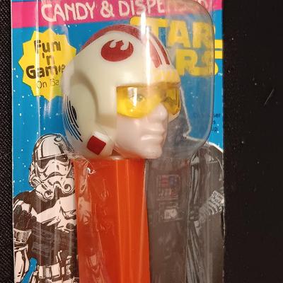 SEALED VINTAGE STAR WARS PEZ DISPENSERS