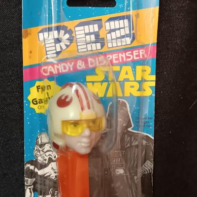 SEALED VINTAGE STAR WARS PEZ DISPENSERS