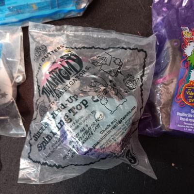 MOSTLY WENDY'S OLDER SEALED KIDS MEAL TOYS