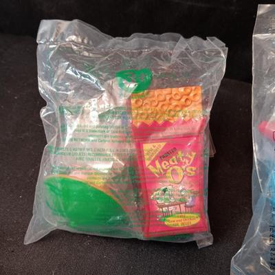 MOSTLY WENDY'S OLDER SEALED KIDS MEAL TOYS