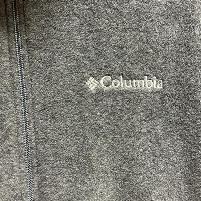 Men’s Columbia Vests and Pullover Sweaters