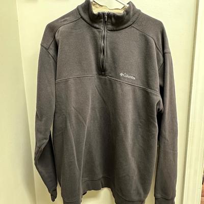 Men’s Columbia Vests and Pullover Sweaters