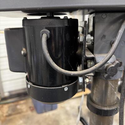 CENTRAL MACHINARY 12 SPEED BENCH DRILL PRESS
