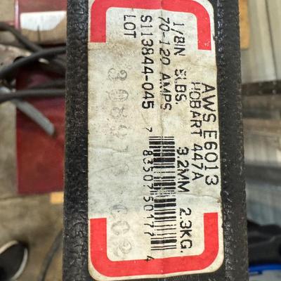CENTURY 230 AMP AC WELDER, RODS