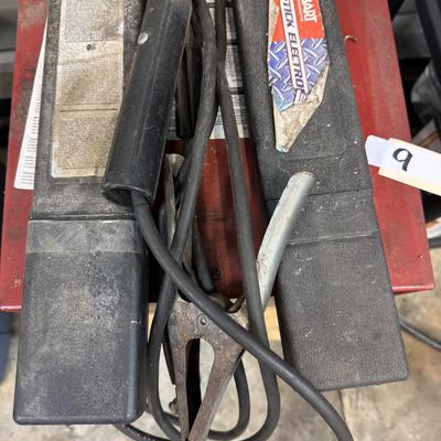CENTURY 230 AMP AC WELDER, RODS