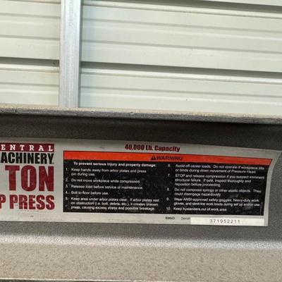 CENTRAL MACHNARY 20 TON SHOP PRESS