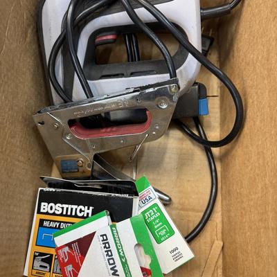 STAPLER LOT