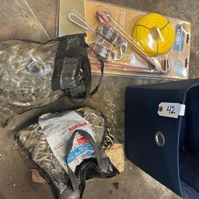 TOW CHAIN LOT, HOIST