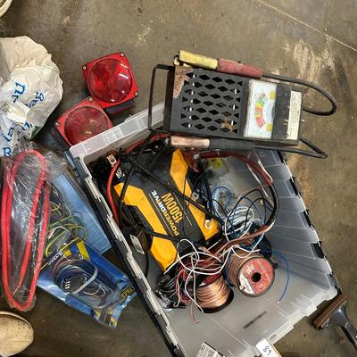 POWERDRIVE 1500 W INVERTER LOT