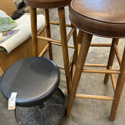 STOOL LOT