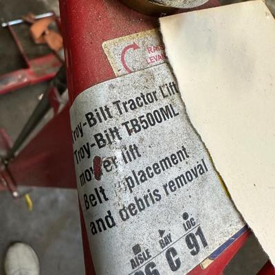 TROY BILT TRACTOR LIFT
