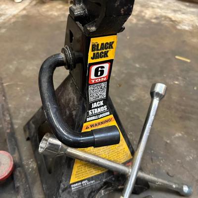 JACK STAND LOT