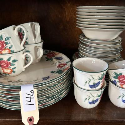 EPOCH FLORAL DISH SET