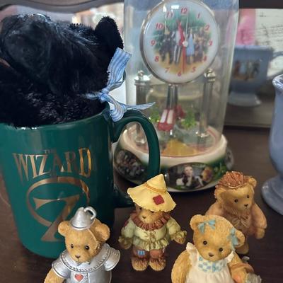 WIZARD OF OZ COLLECTABLE LOT