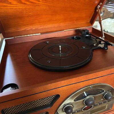 CROSLEY TURNTABLE STEREO