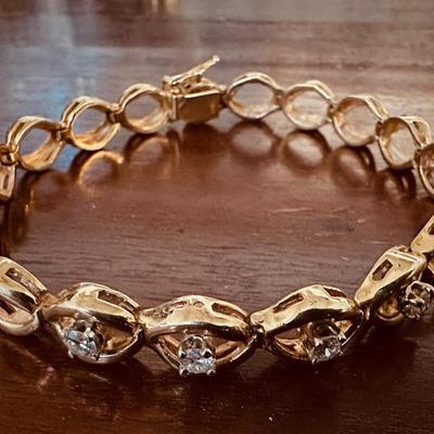14K GOLD DIAMOND ACCENT BRACELET