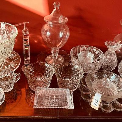 CLEAR GLASSWARE LOT