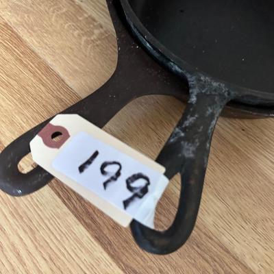 CAST IRON COOKWARE LOT