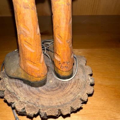 Digby Dirtnap WOODCARVING SIGNED AWH