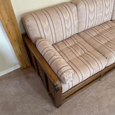 QUALITY SOFA IN GREAT CONDITION
