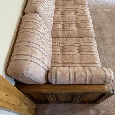 QUALITY SOFA IN GREAT CONDITION