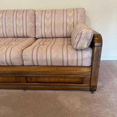 QUALITY SOFA IN GREAT CONDITION